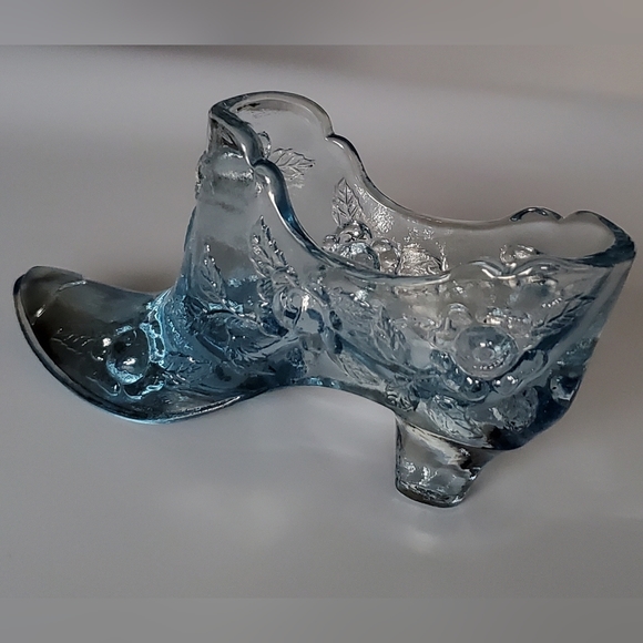 Light Blue Fenton 💙 Cabbage Rose🌹Art Glass Slipper - Picture 9 of 16